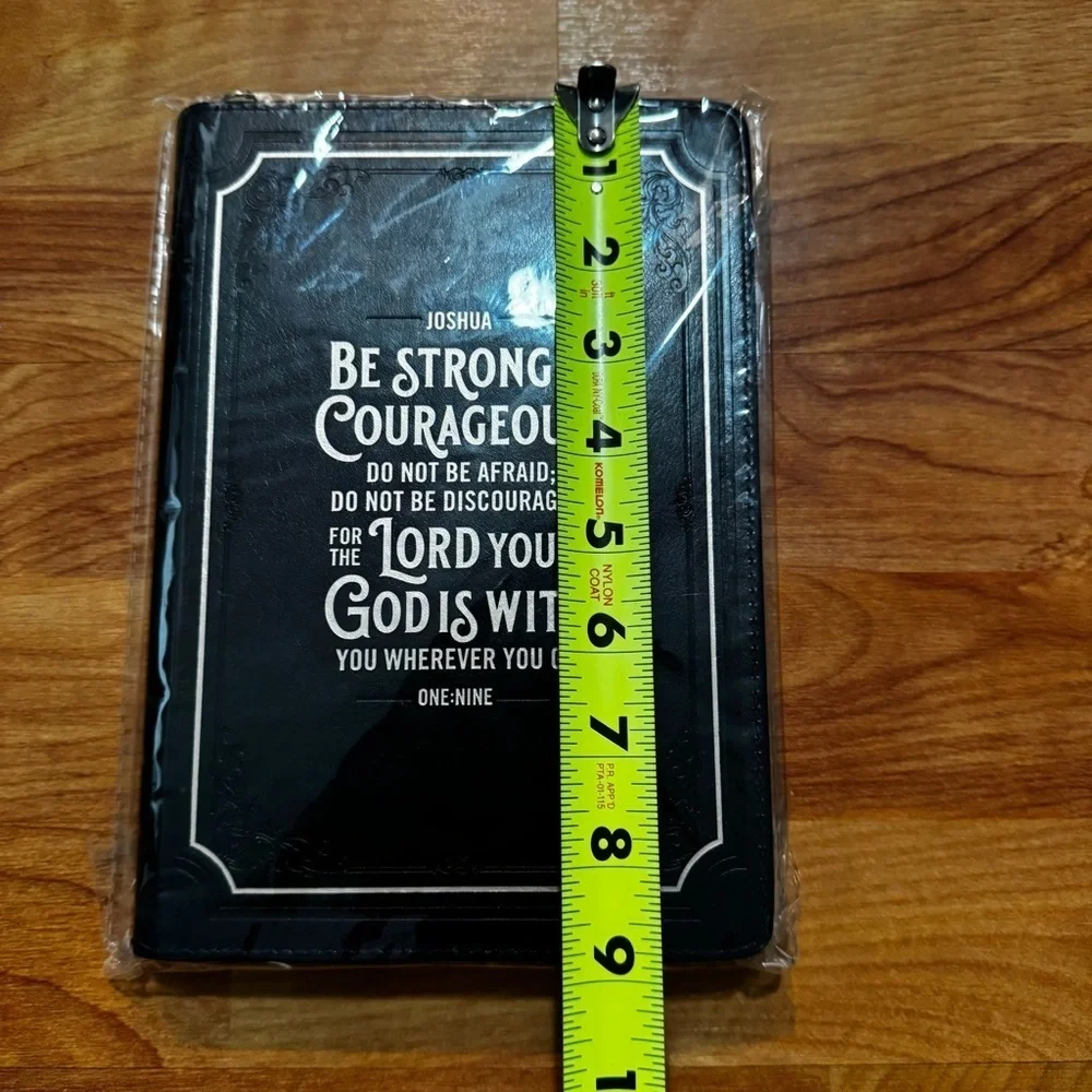 Classic Faux Leather Journal Be Strong Josh. 1:9 Black Zip Notebook Brand New